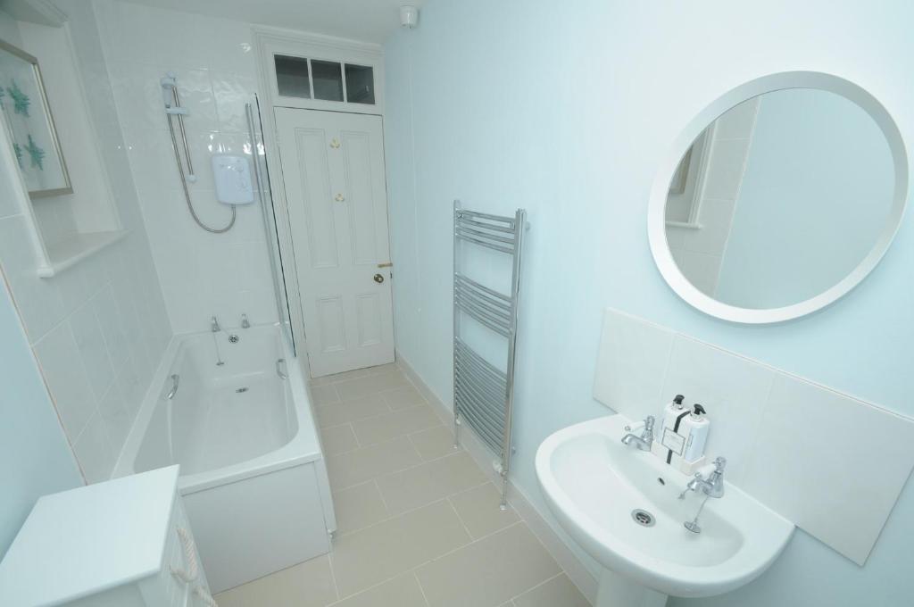 Gallery image 1