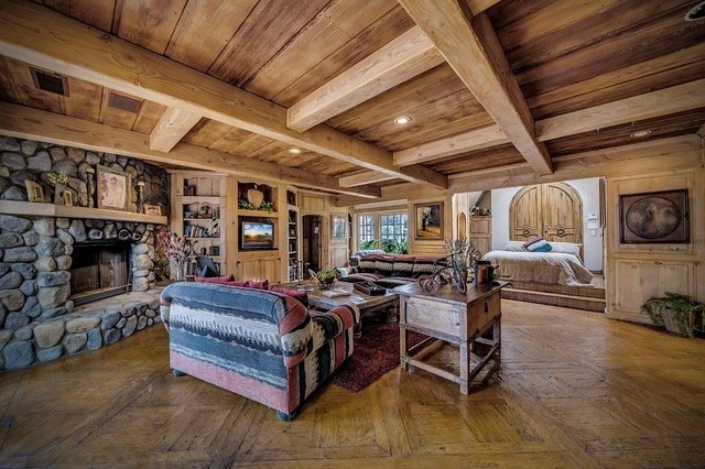 Gallery image 4