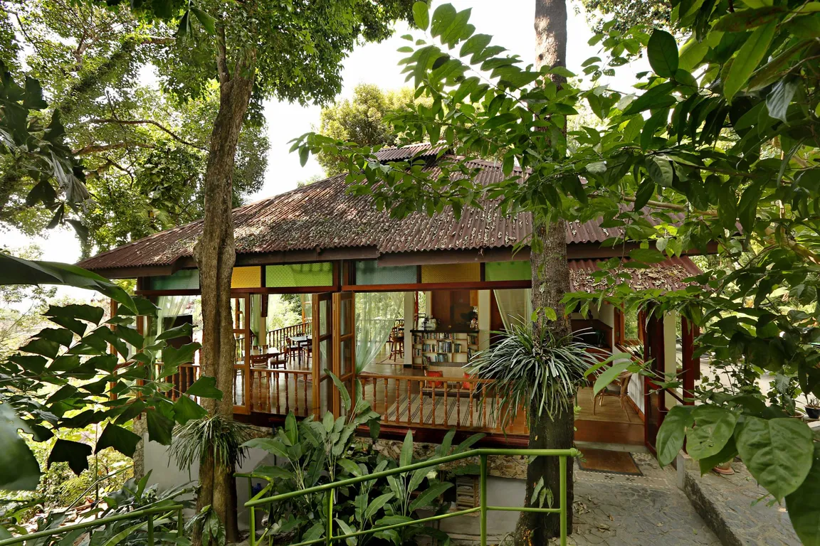 Ambong-Ambong Rainforest Retreat