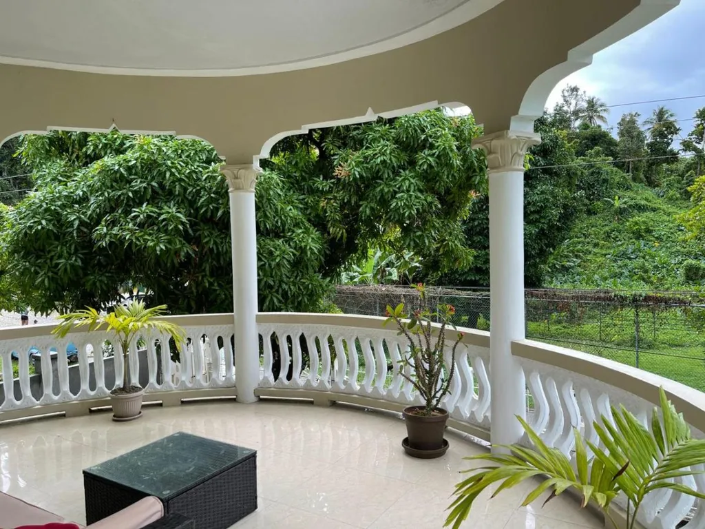 Luxury 5 Bedroom House W Private Parking & Patio