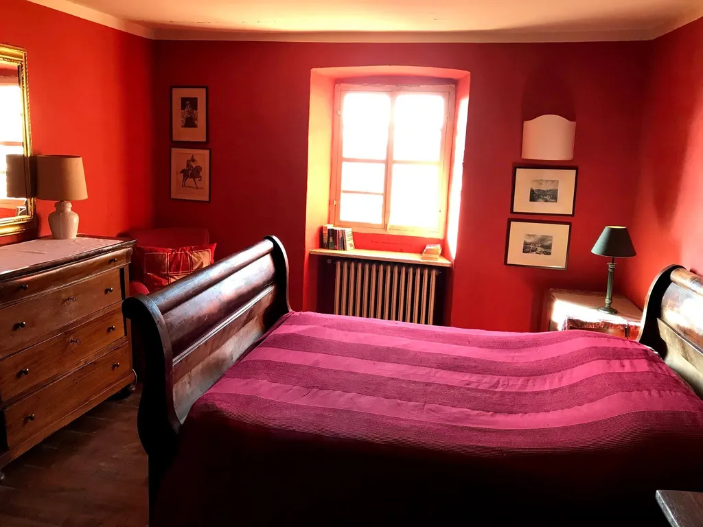 Gallery image 6
