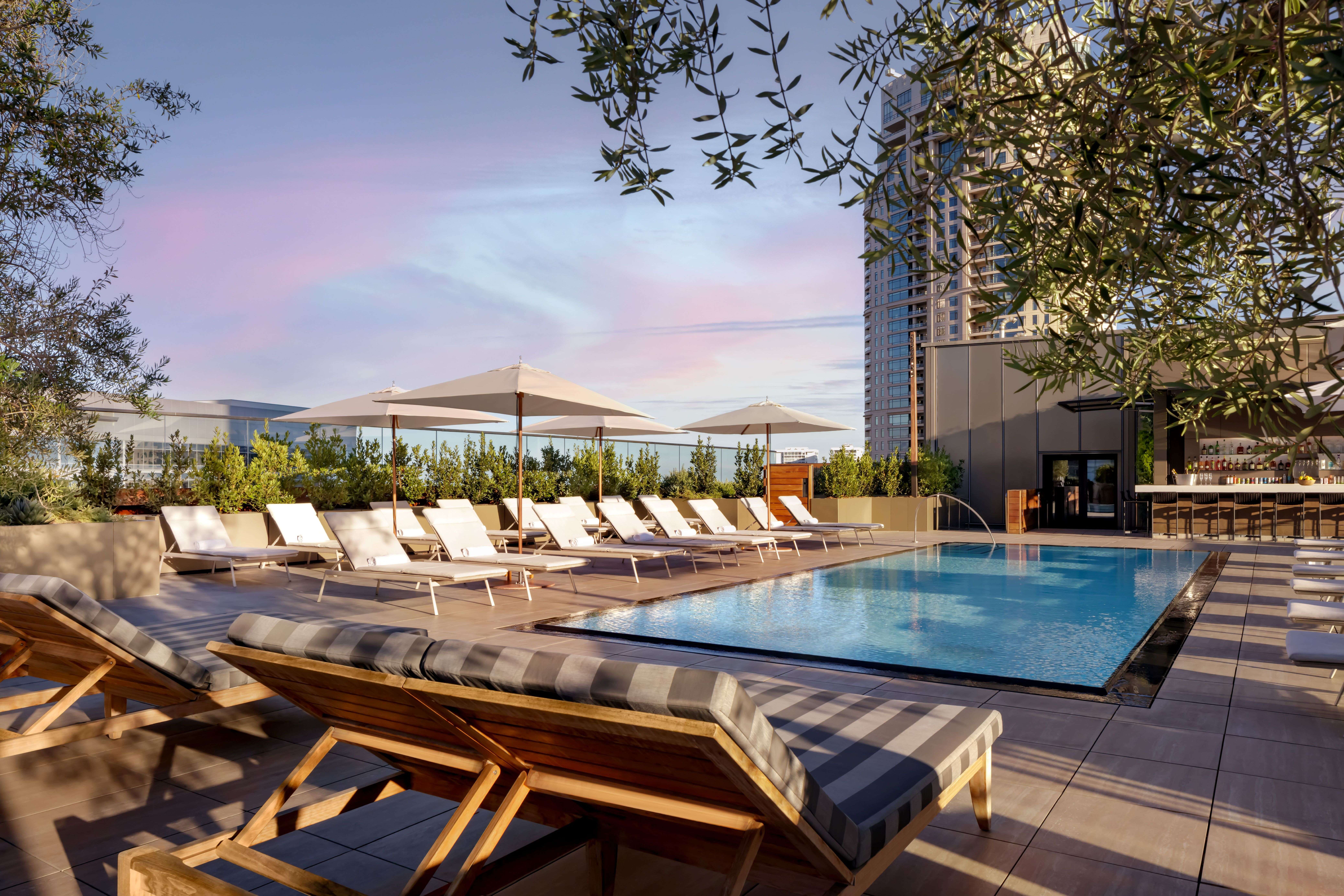 Fairmont Century Plaza Hotel