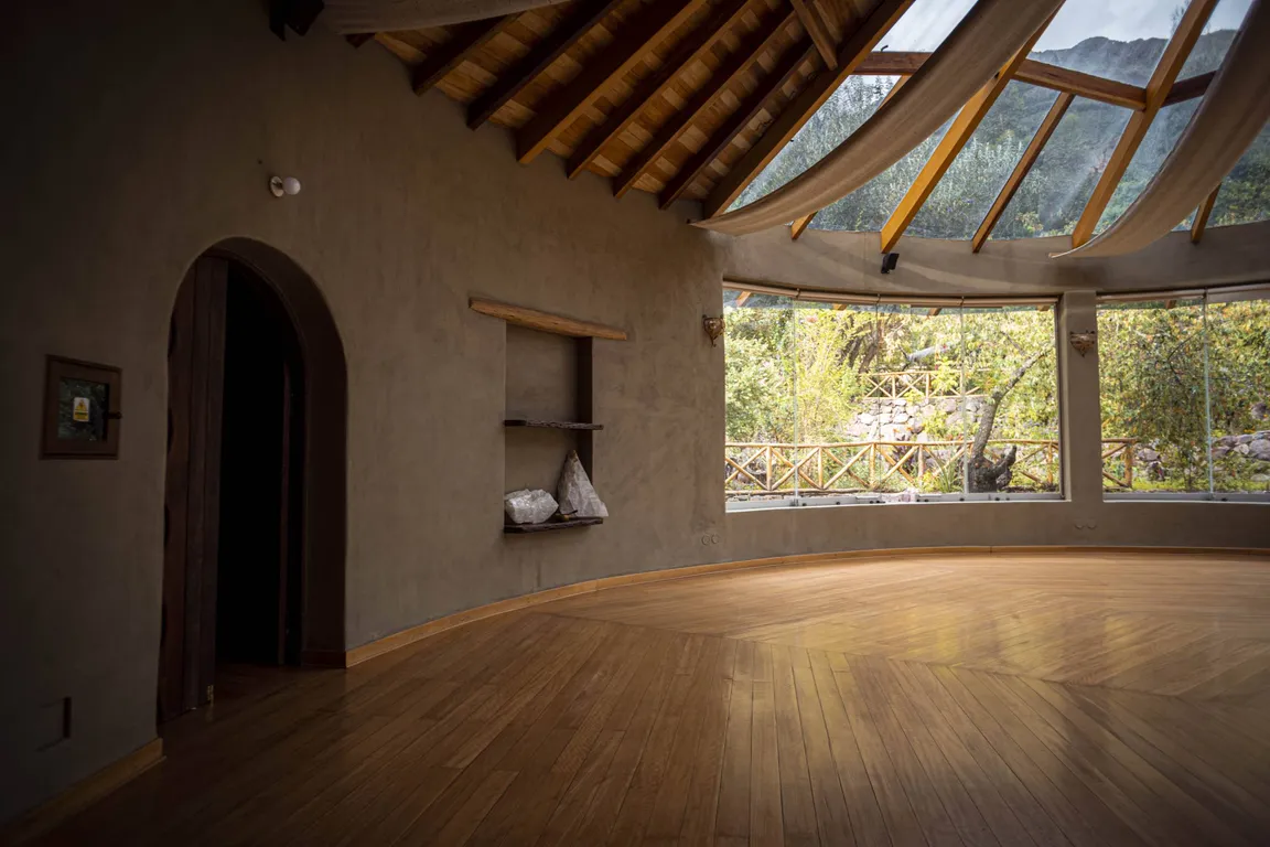 Gallery image 4