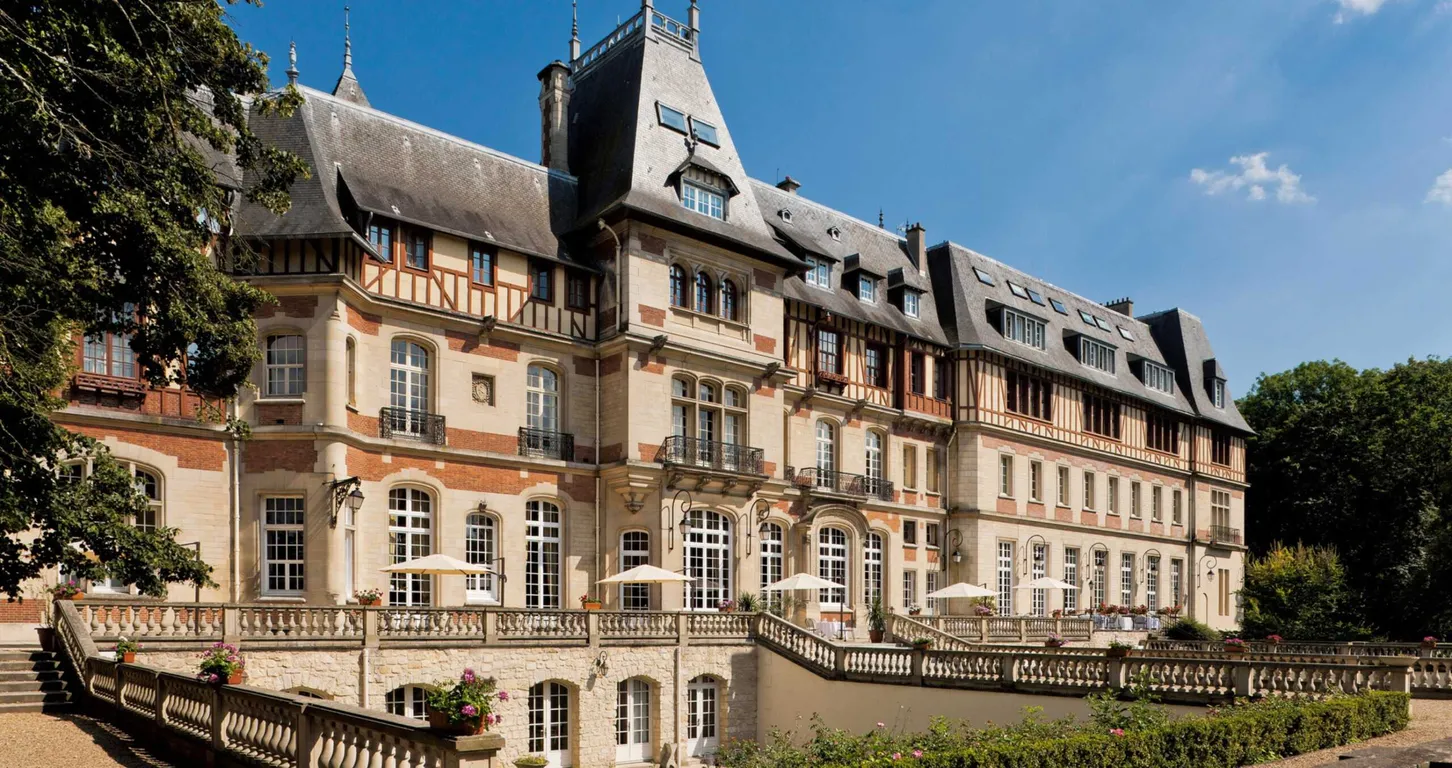 Chateau De Montvillargenne
