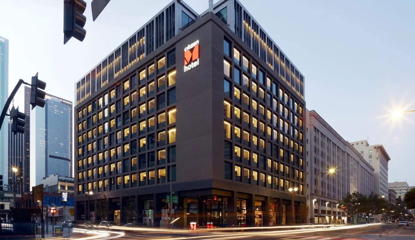 citizenM Los Angeles Downtown