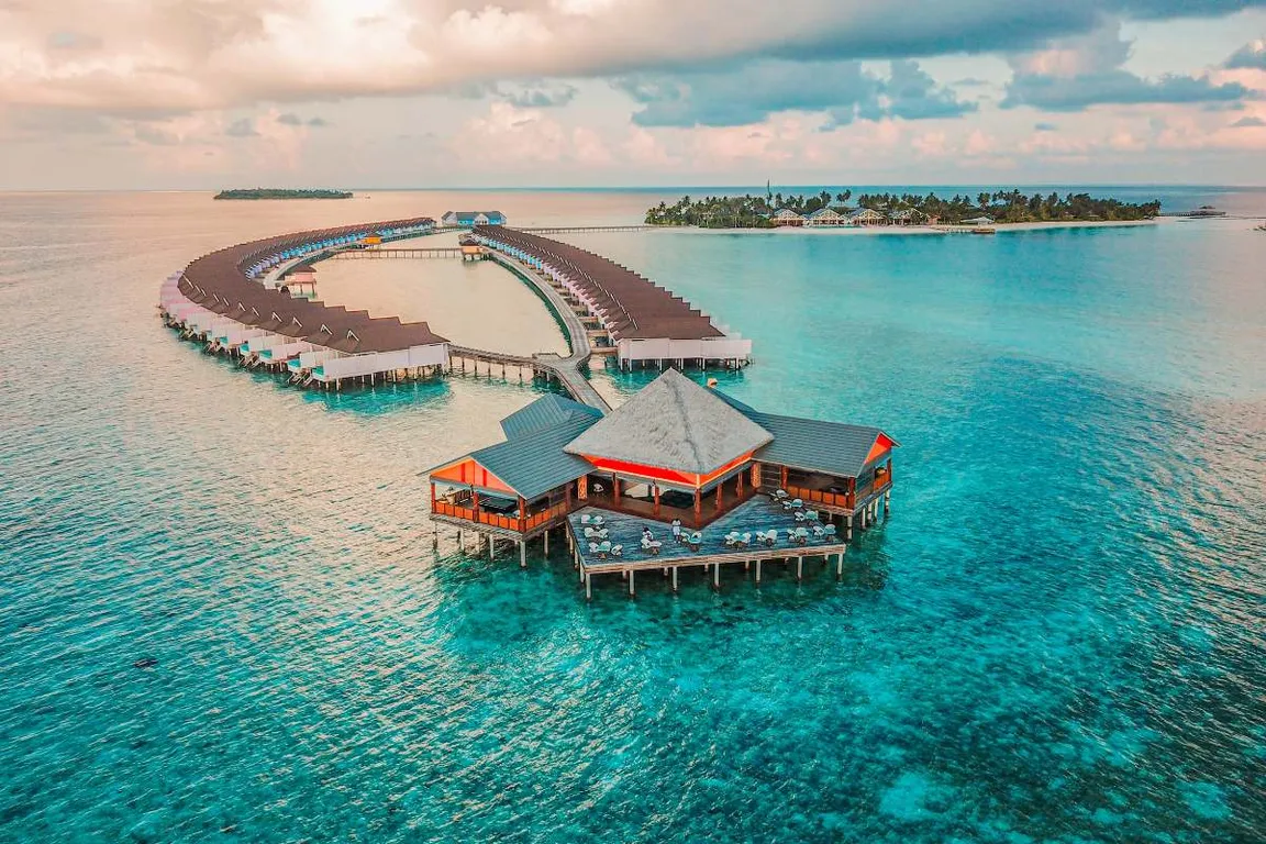 The Standard, Huruvalhi Maldives