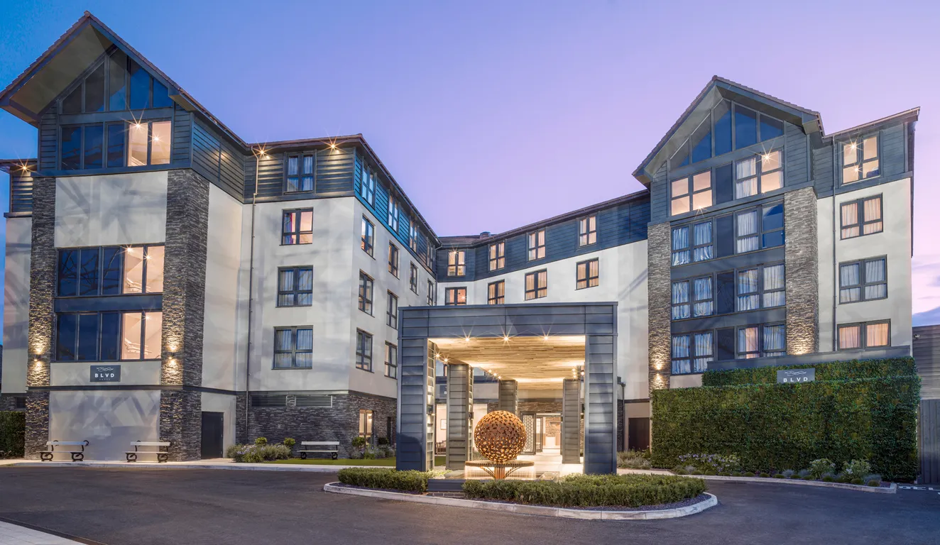 Boulevard Hotel