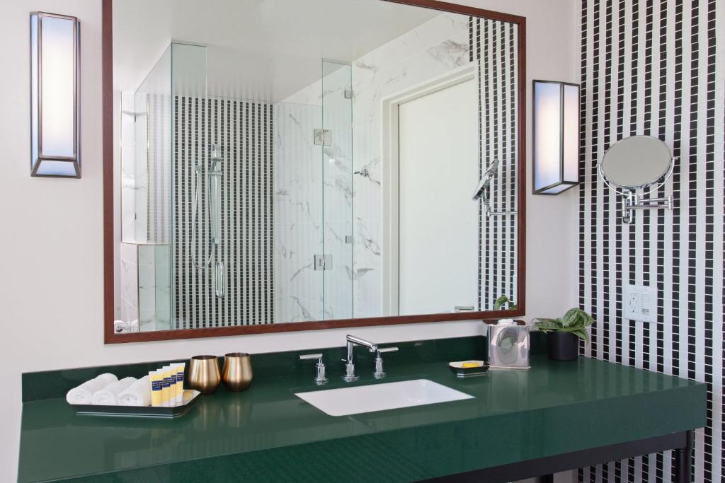 Gallery image 2