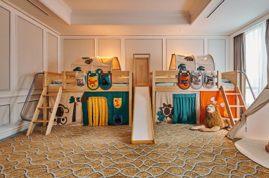 Gallery image 7