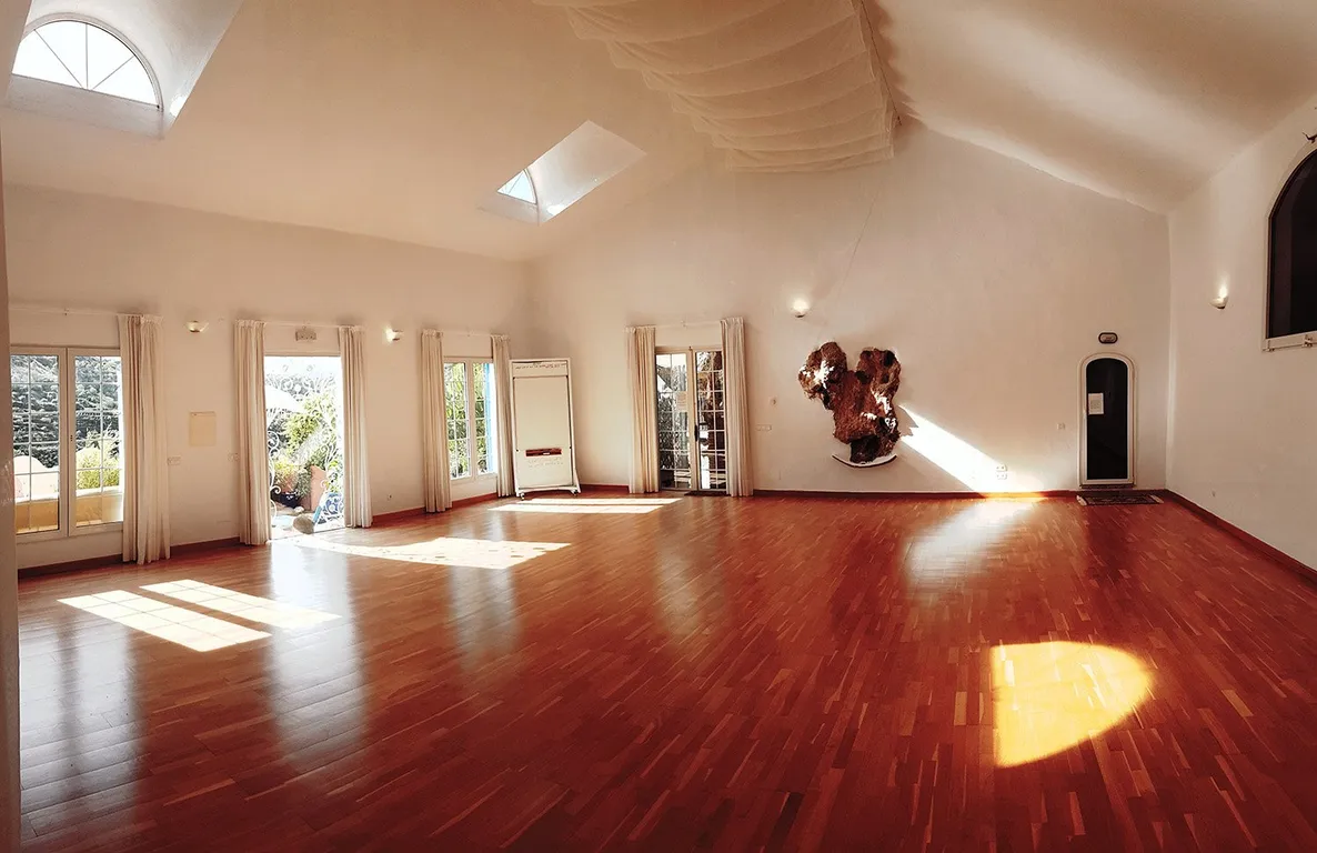 Gallery image 2