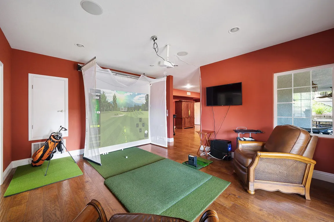 Gallery image 4