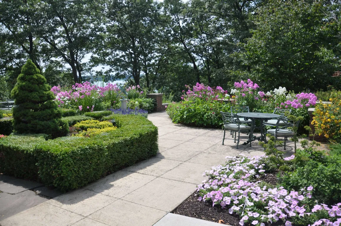Gallery image 11